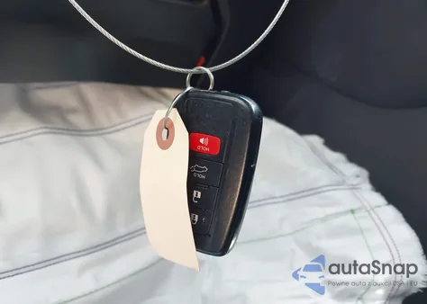 2019 Toyota Rav4 Xle Premium z USA, uszkodzony, nr VIN 2T3A1RFV8KW063483